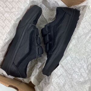 all black leather Old Skool v Velcro vans